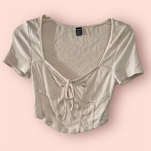 Cute Woman’s Viscose Blend Top